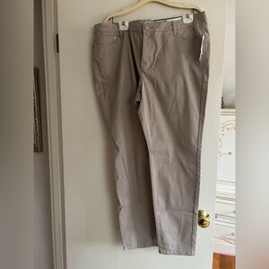 Dressbarn Women’s Jeans Size 18W NWT